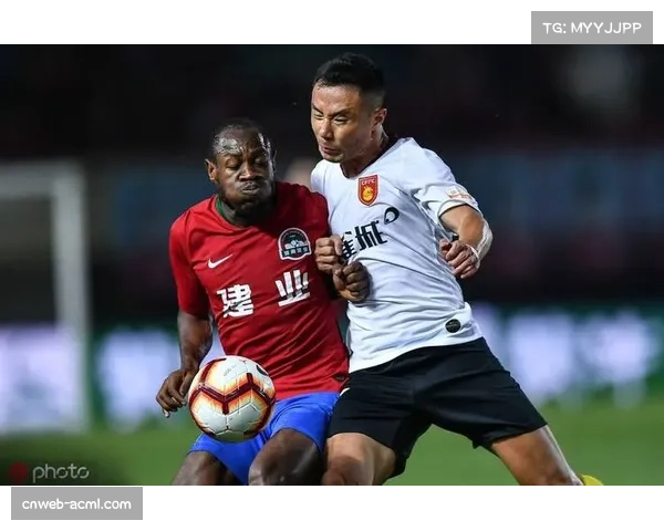 里昂反击战术奏效，如何破解巴黎高压逼抢体系